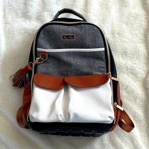 itzy ritzy // diaper bag